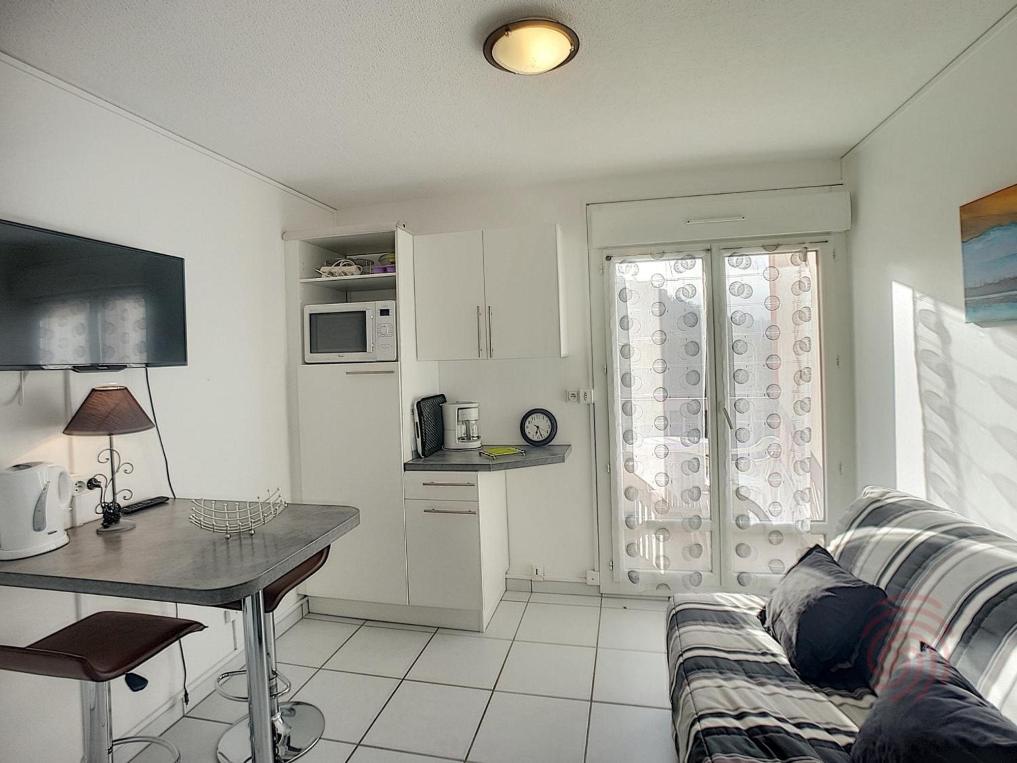 Studio Renove Avec Balcon, Animaux Acceptes, Wifi, A 650M Des Thermes - Fr-1-451-92 Lamalou-les-Bains Dış mekan fotoğraf